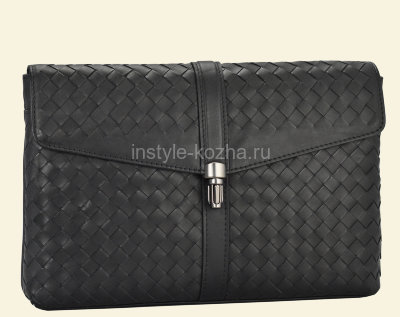 Клатч из плетеной кожи